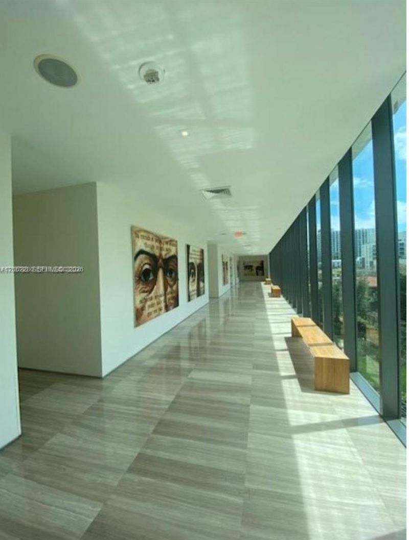 460 NE 28th St, Unit 906, Miami, FL 33137 Photo