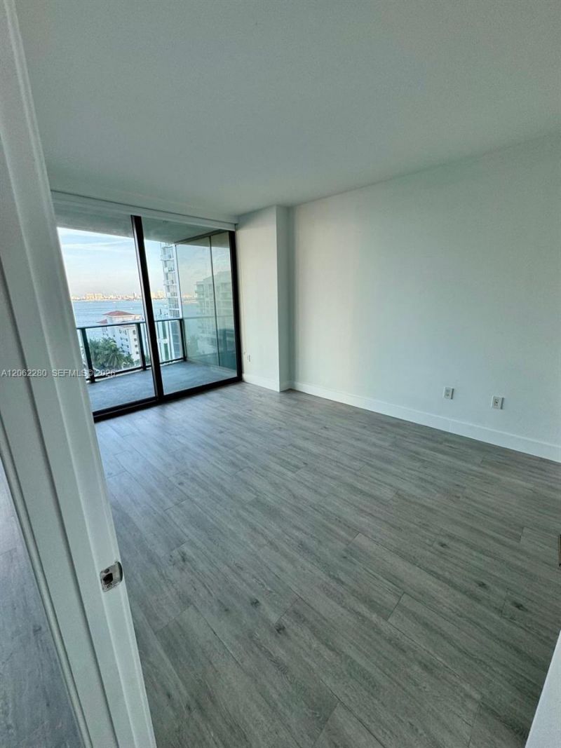 460 NE 28th St, Unit 906, Miami, FL 33137 Photo