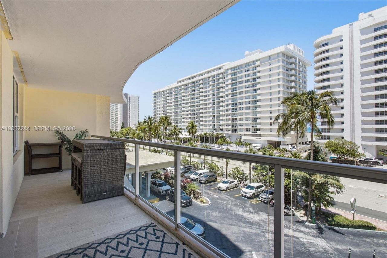 5600 Collins Ave , Unit 5A, Miami Beach, FL 33140 Photo