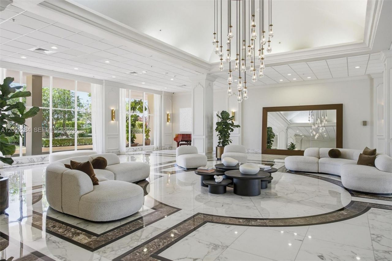 5600 Collins Ave , Unit 5A, Miami Beach, FL 33140 Photo