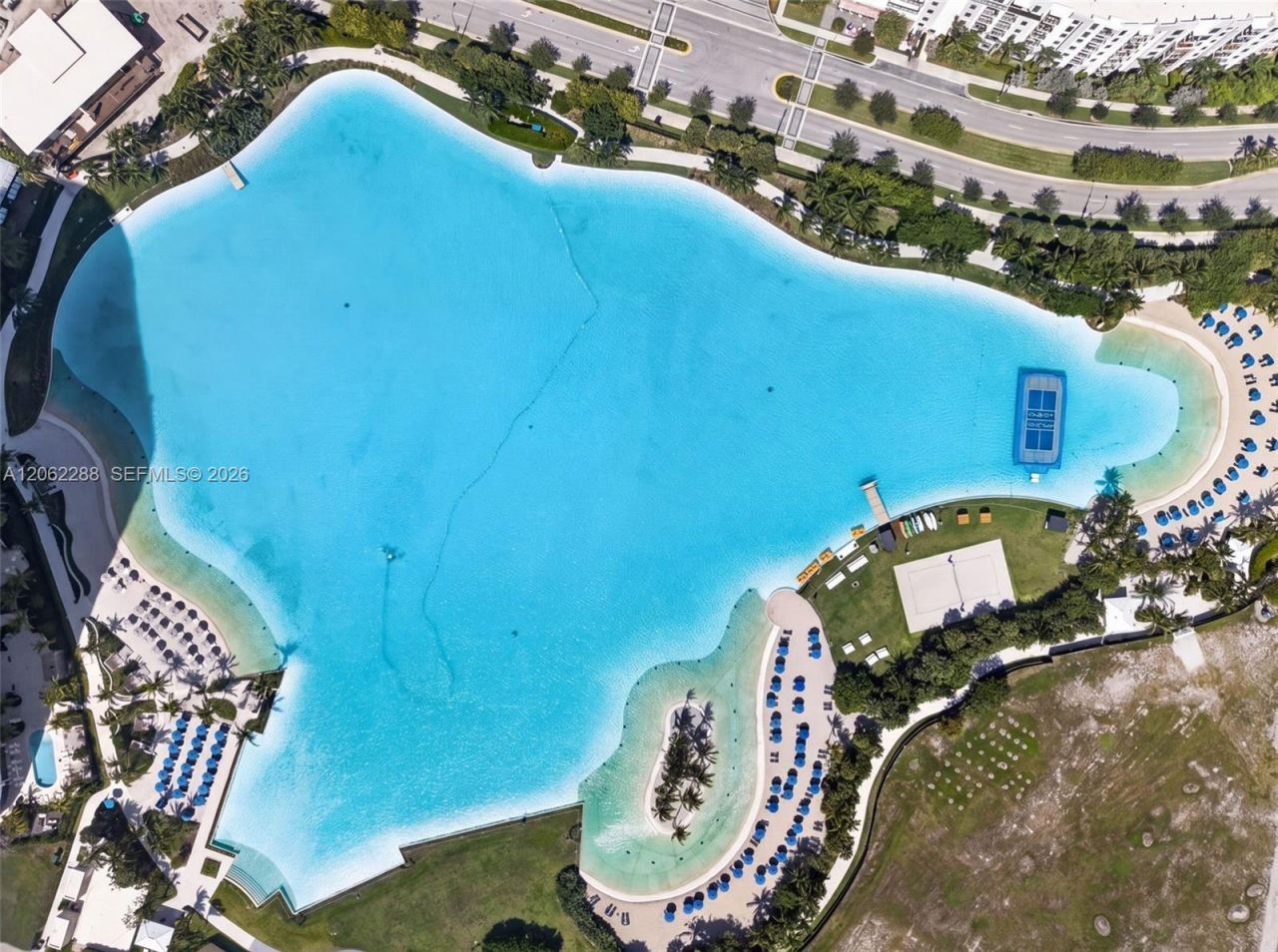 2411 Laguna Circle , Unit 2011, North Miami, FL 33181 Photo