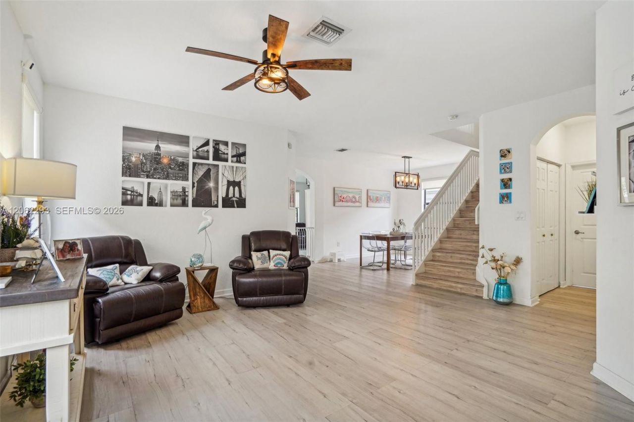 11833 SW 240th Ter, Homestead, FL 33032 Photo