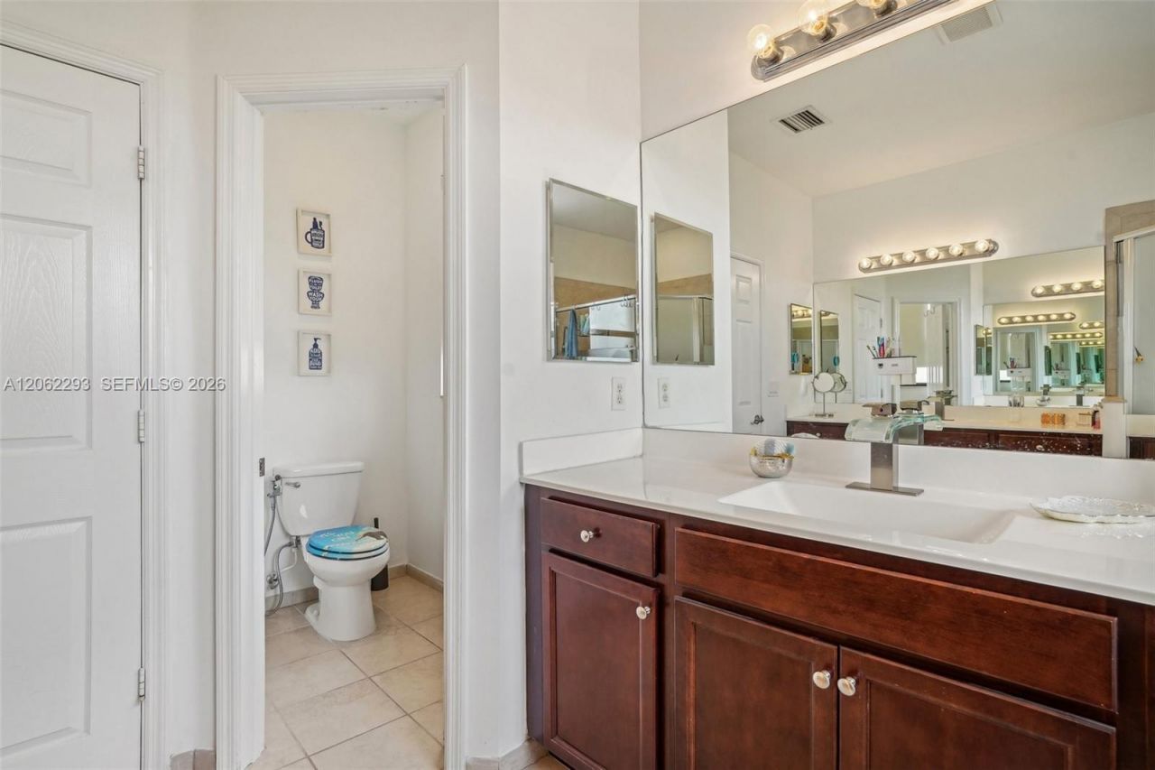 11833 SW 240th Ter, Homestead, FL 33032 Photo
