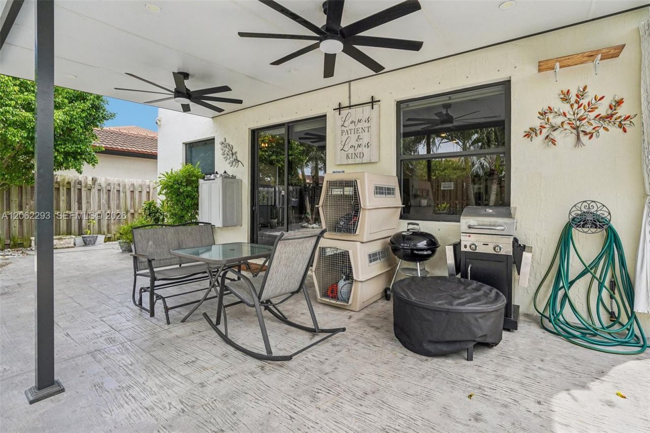 11833 SW 240th Ter, Homestead, FL 33032 Photo