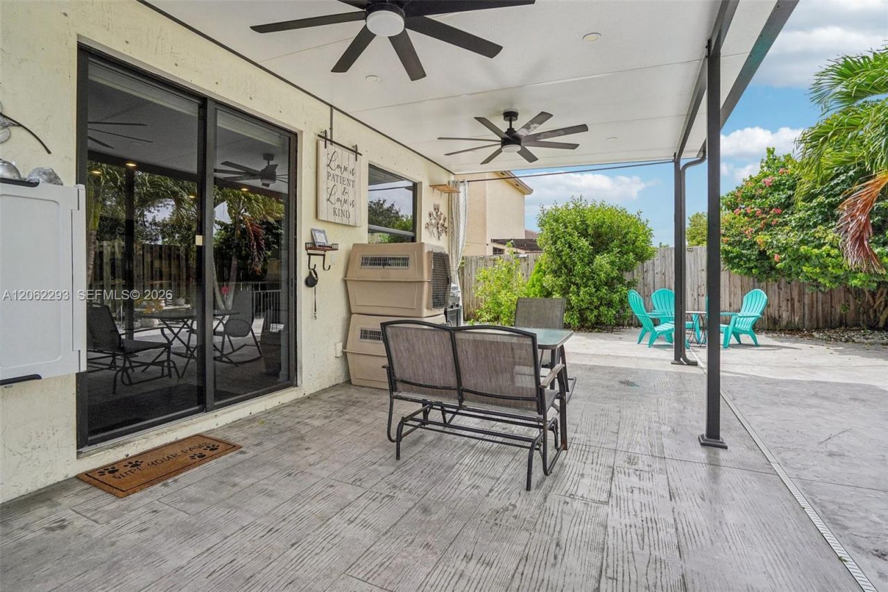 11833 SW 240th Ter, Homestead, FL 33032 Photo