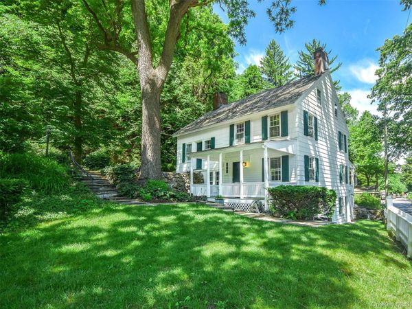 150 Main Street , Roslyn, NY 11576