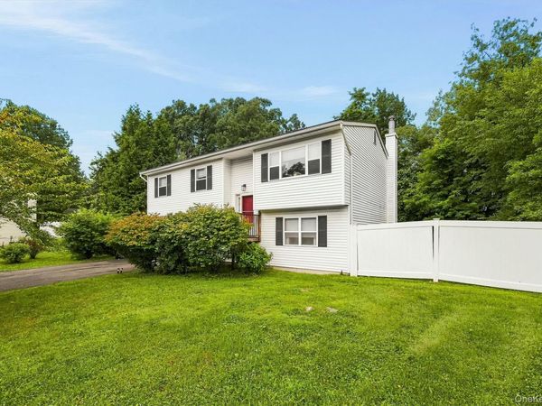 5 Harriet Lane , New City, NY 10956