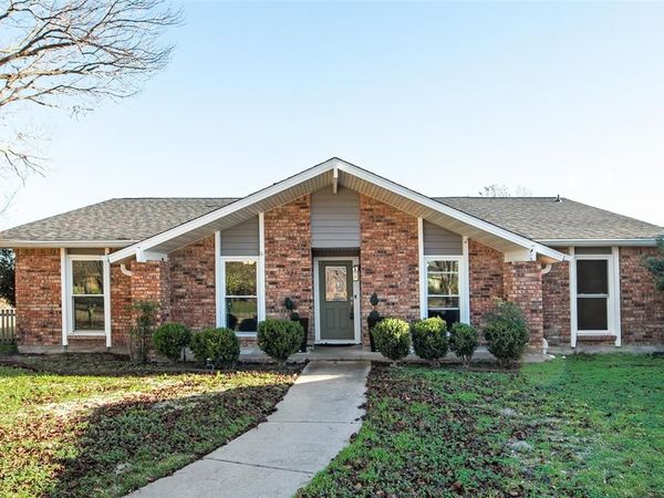 1954 Rambling Ridge Lane, Carrollton, TX 75007