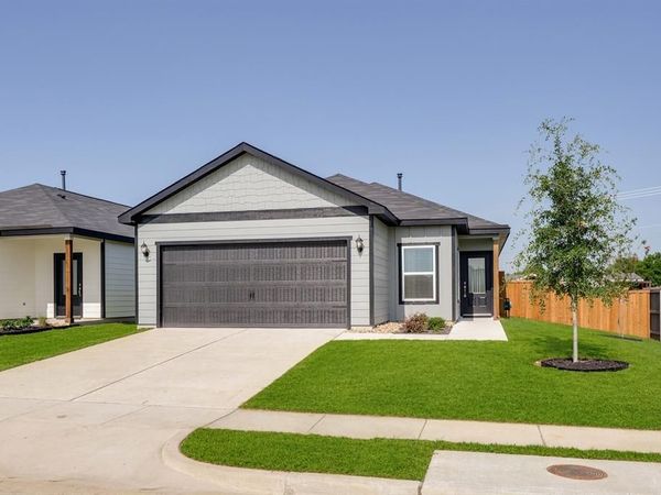 300 Hay Field Drive, Blue Ridge, TX 75424