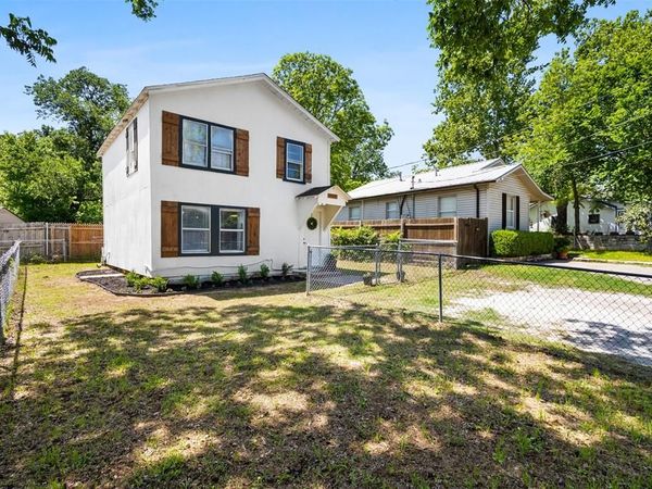 408 E Baylor Street, Weatherford, TX 76086