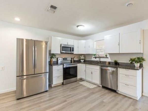6110 Ivy Hill Road, Fort Worth, TX 76135