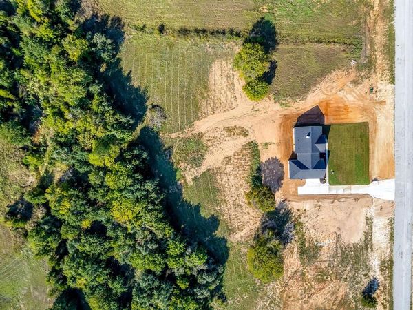 217 Kilkenny Road , Poolville, TX 76487