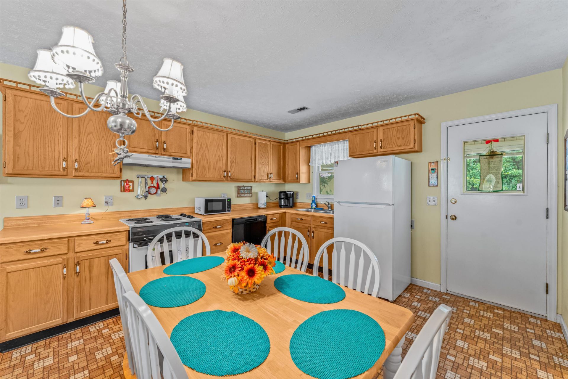 3406 Turner St.  Photo 19