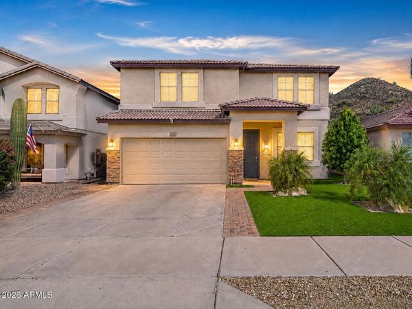 1832 E PARKSIDE Lane, Phoenix, AZ 85024