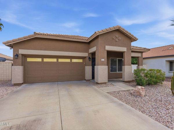 3721 E WYATT Way, Gilbert, AZ 85297