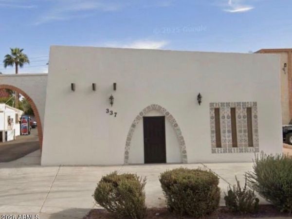337 N ARIZONA Avenue, Chandler, AZ 85225