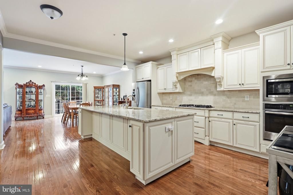 112 WELLINGTON DRIVE, MEDIA, PA 19063