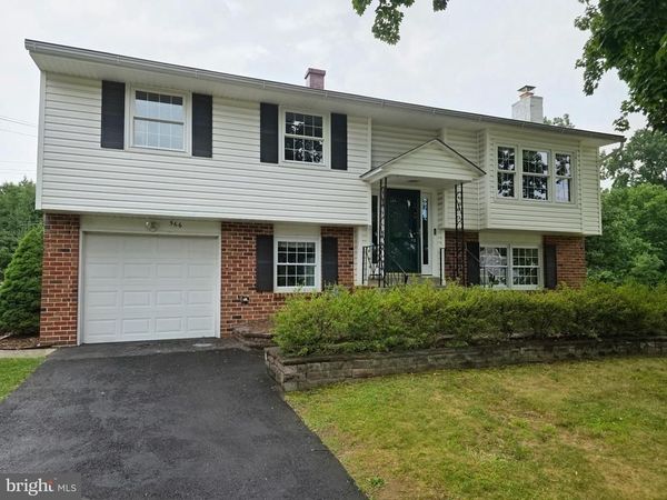566 DELVALE ROAD, YARDLEY, PA 19067