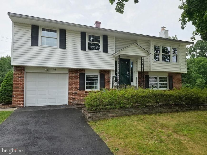 566 Delvale Road, Yardley, PA 19067 Main Photo