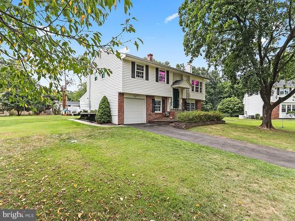 566 DELVALE ROAD , YARDLEY, PA 19067