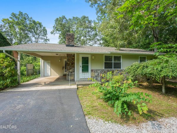 9136 Hondo Drive, Crossville, TN 38572