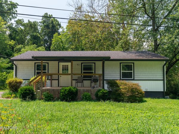 2400 Aberdeen Lane, Knoxville, TN 37920
