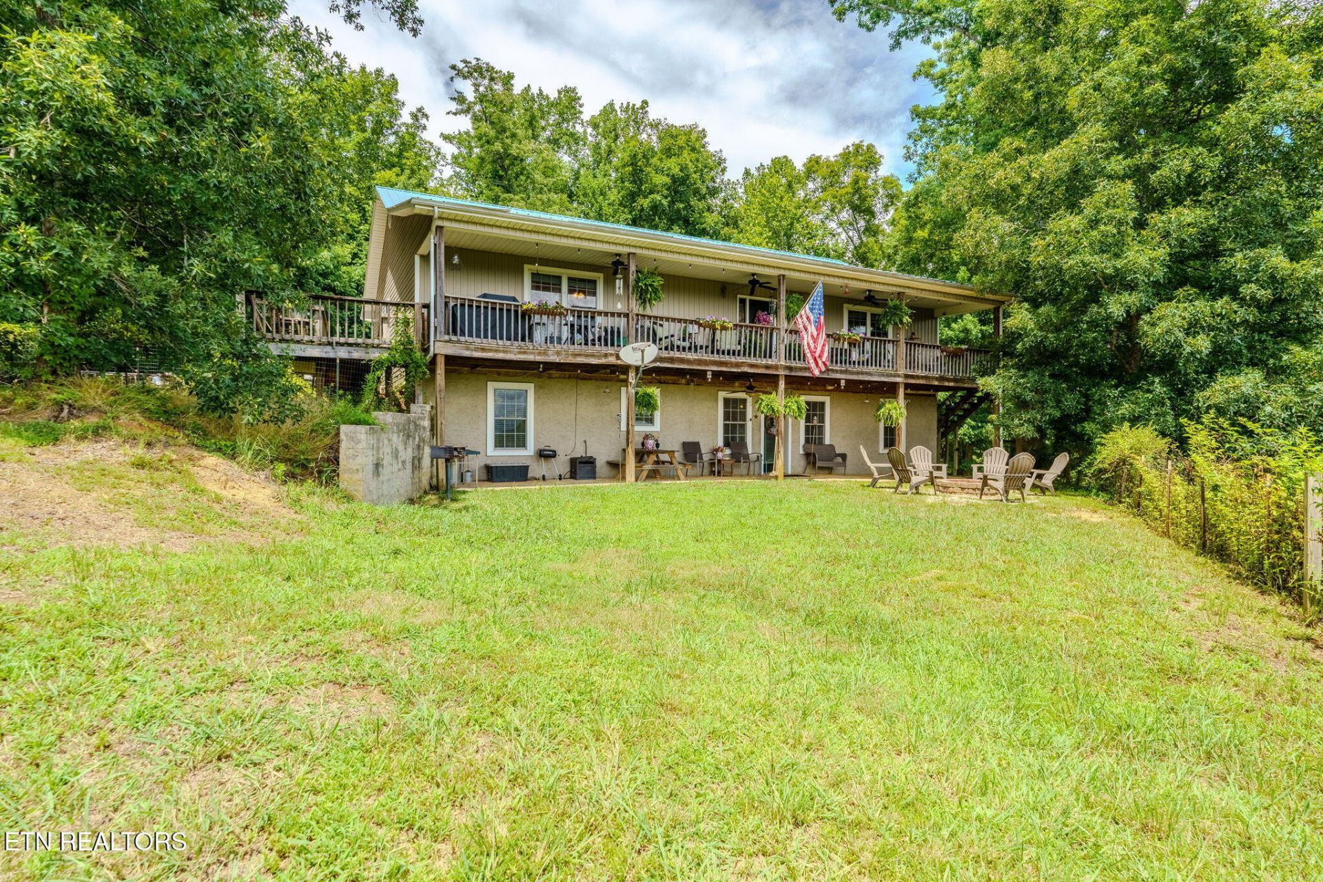 2750 Highway 72, Maryville, TN 37801 Main Photo