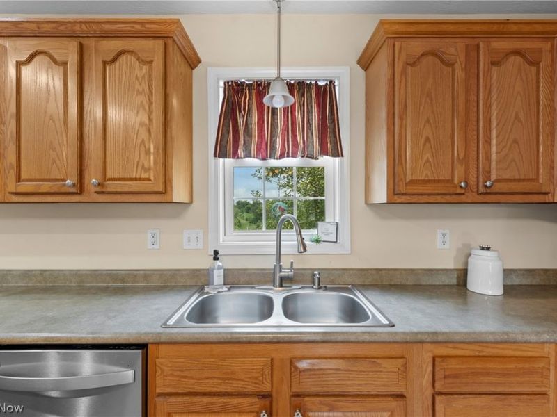 71320 Sharon Road, Bridgeport, OH 43912 Photo 14