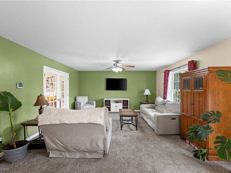 71320 Sharon Road, Bridgeport, OH 43912 Photo 8