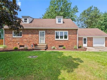 7018 Manor Drive, Elyria, OH 44035