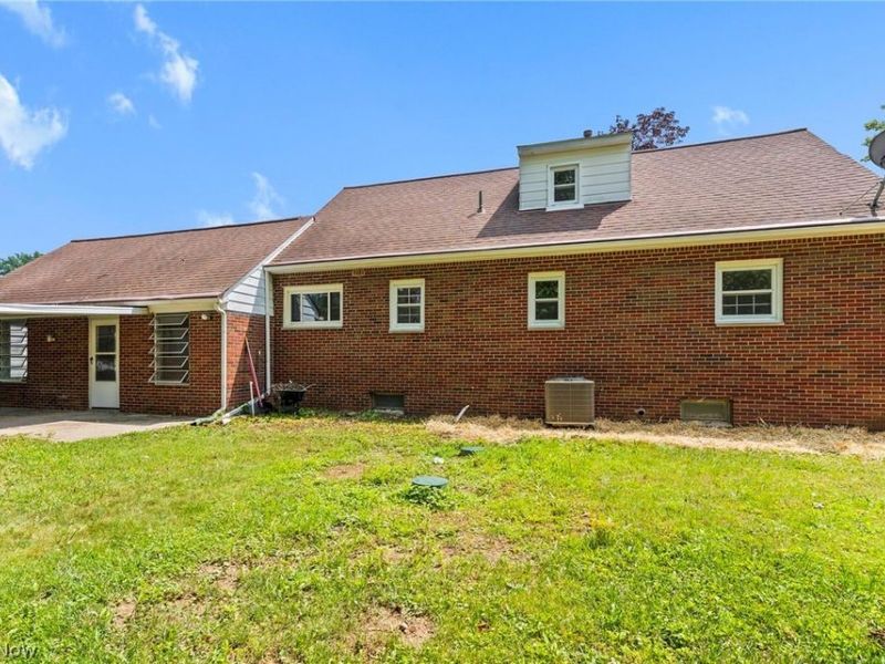 7018 Manor Drive , Elyria, OH 44035 Photo 29