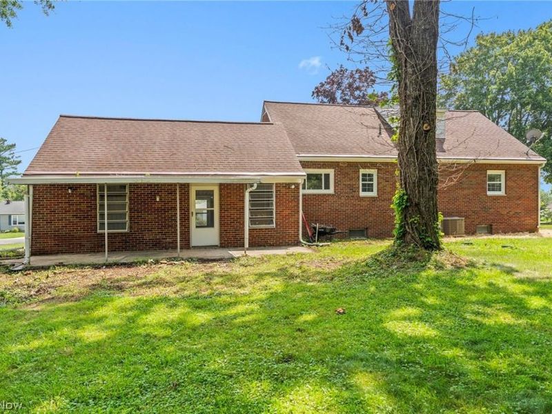 7018 Manor Drive , Elyria, OH 44035 Photo 32