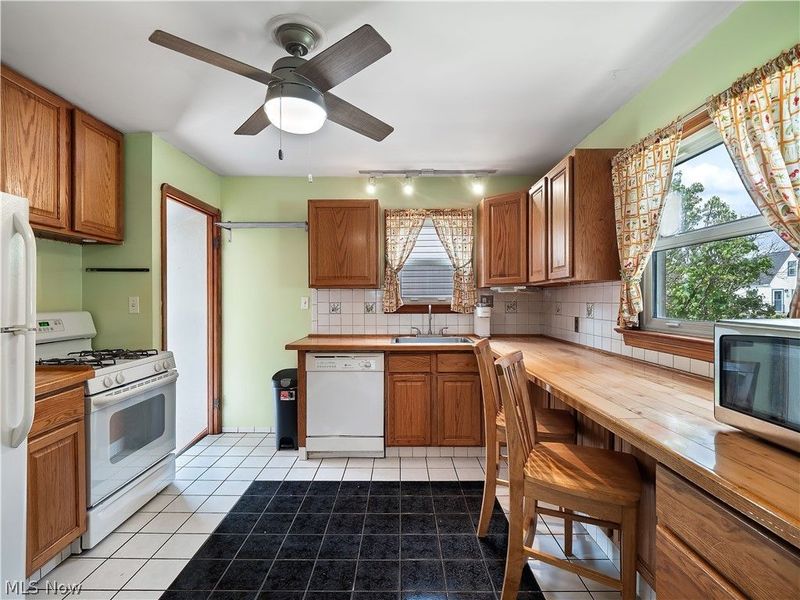 7403 Virginia Avenue, Parma, OH 44129 Photo 16