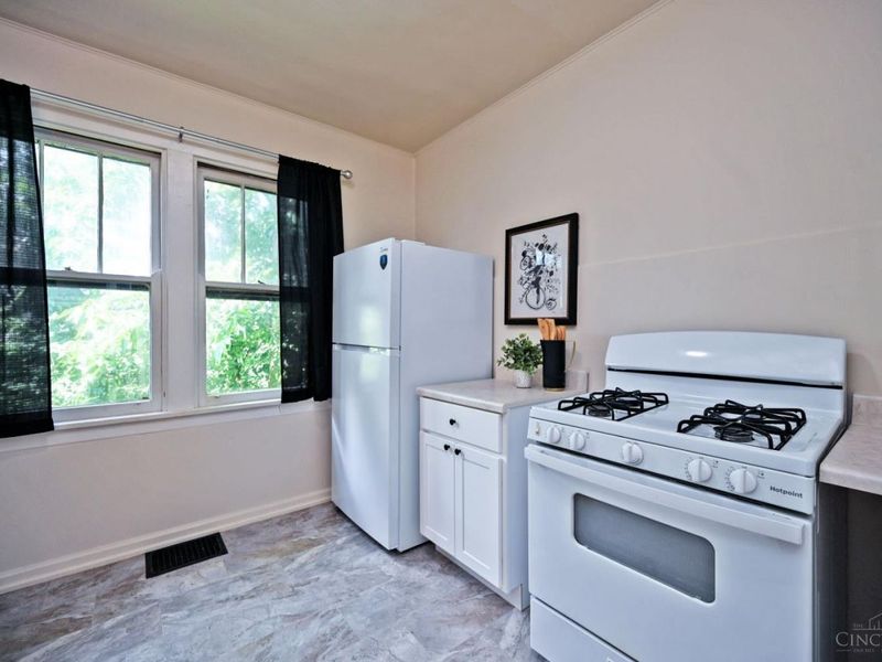 1134 Fairbanks Avenue, Cincinnati, OH 45205 Photo 20