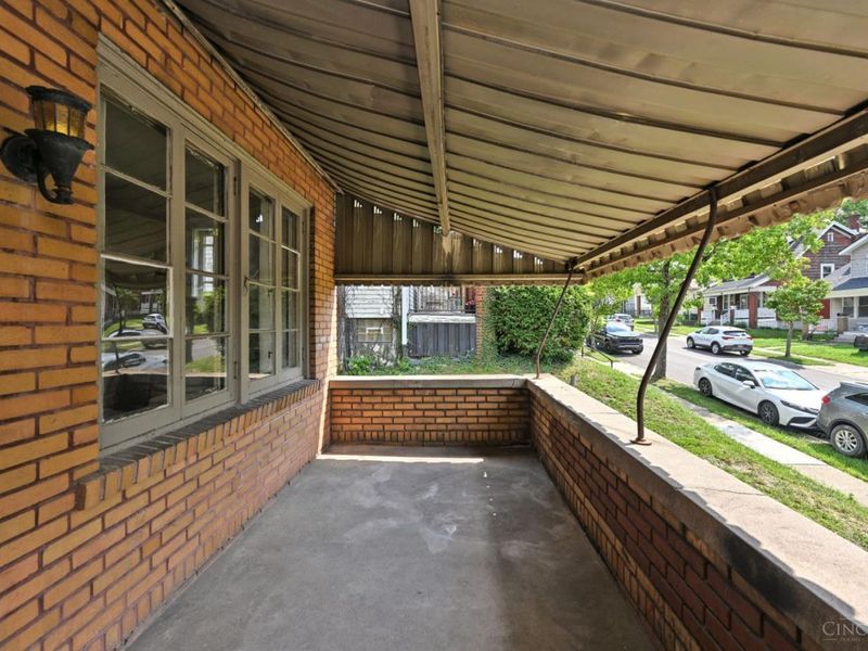 1134 Fairbanks Avenue, Cincinnati, OH 45205 Photo 4
