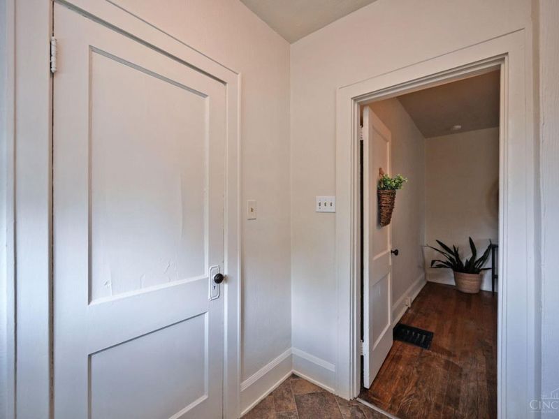 1134 Fairbanks Avenue, Cincinnati, OH 45205 Photo 8
