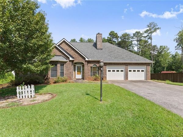 2785 Pilgrim Mill Road , Cumming, GA 30041