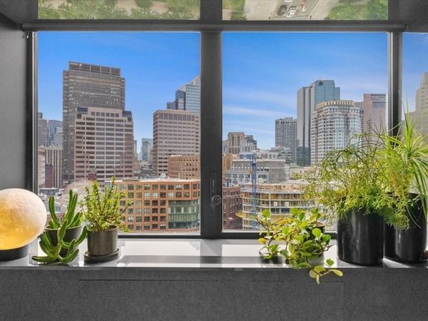 65 East India Row, Unit 16B, Boston, MA 02110