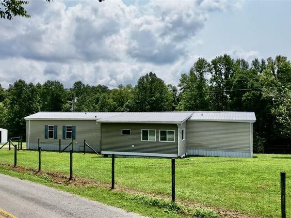 3135 Independence Ridge Road , Breeding, KY 42715