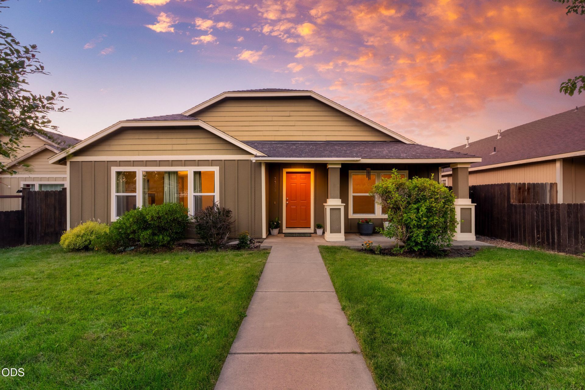3375 SW Obsidian Avenue, Redmond, OR 97756 Main Photo