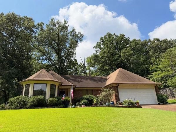 2249 EASTON DR, Memphis, TN 38016