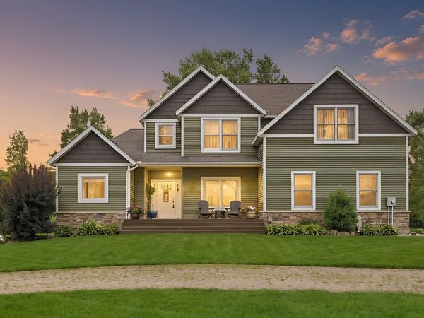 7115 Clinton Trail, Clarksville, MI 48815