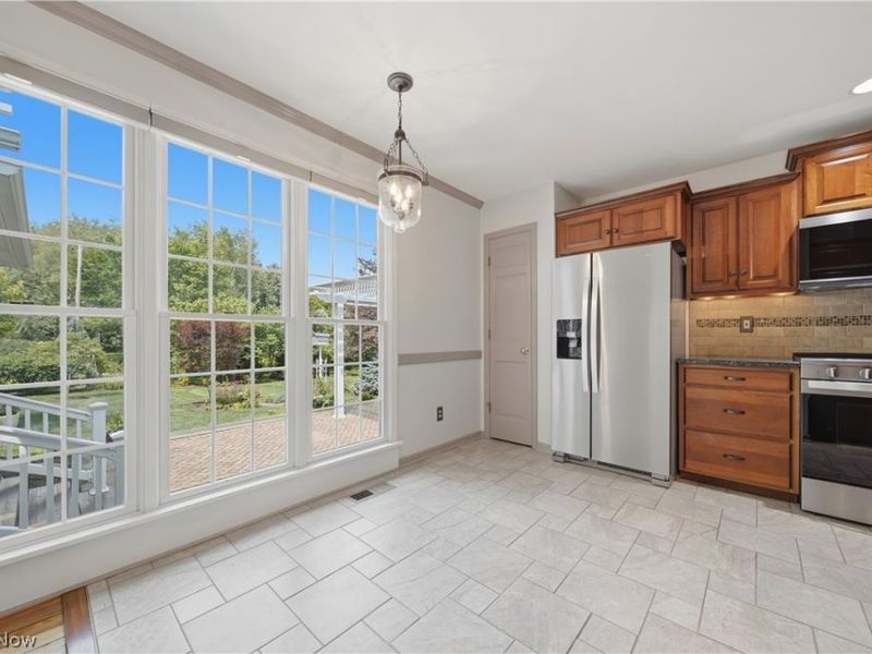 1219 Briarview Avenue NW, North Canton, OH 44720 Photo 9