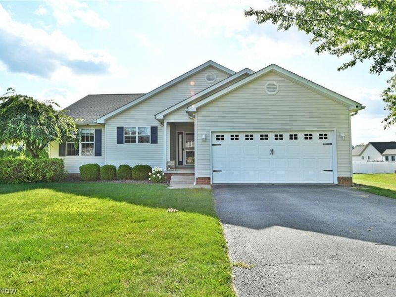 10420 Carrie Drive , New Middletown, OH 44442 Photo 1