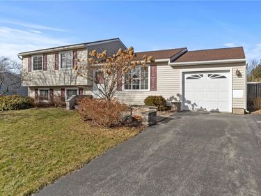 247 Overland Trail , Henrietta, NY 14586