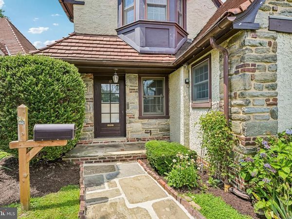 12 WINDSOR CIRCLE, SPRINGFIELD, PA 19064
