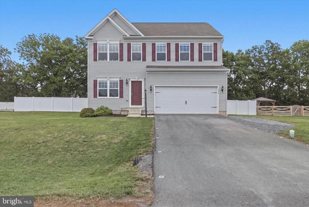 304 PARADISE VIEW DRIVE, GREENCASTLE, PA 17225