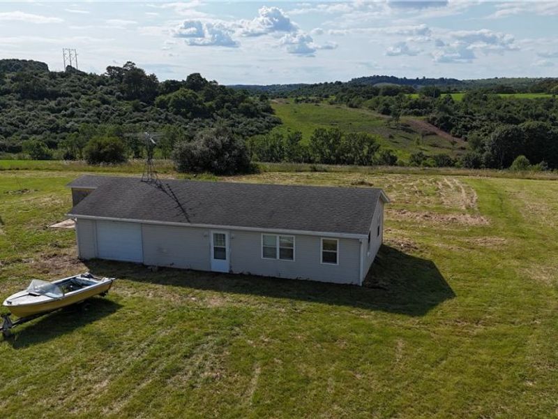 57806 Township Road 261, West Lafayette, OH 43845 Photo 17