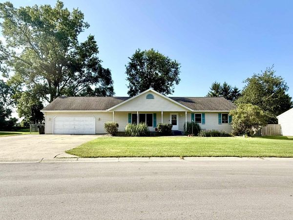 12390 Campfire Drive, Granger, IN 46530
