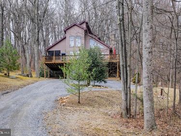 642 PADDYS RUN ROAD , STAR TANNERY, VA 22654